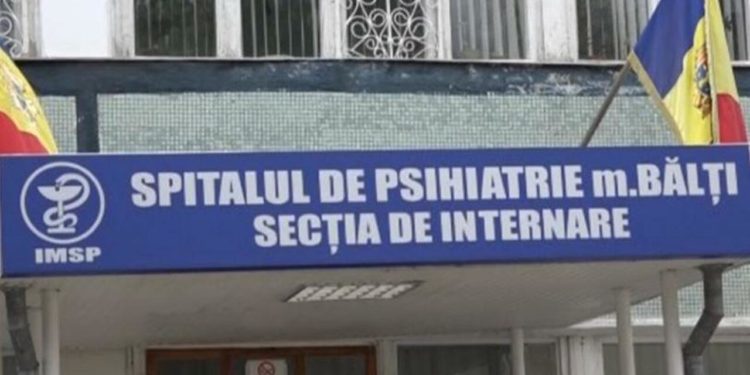 Estorca bani de la subalternii săi pentru a nu le crea probleme. Șefa Spitalului de Psihiatrie din Bălți, cercetată pentru abuz de serviciu