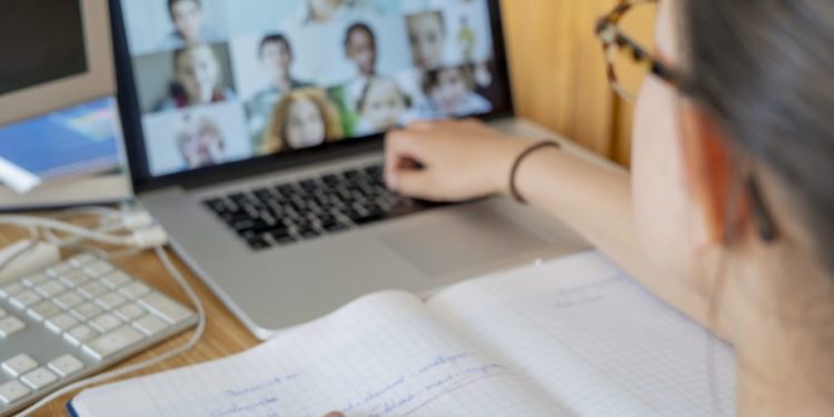 Studenții de la ASEM vor continua lecțiile în regim online