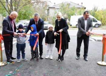 Peste 50 de curți de bloc din Orhei au fost modernizate de echipa lui Ilan Șor. O nouă curte a fost dată recent în exploatare