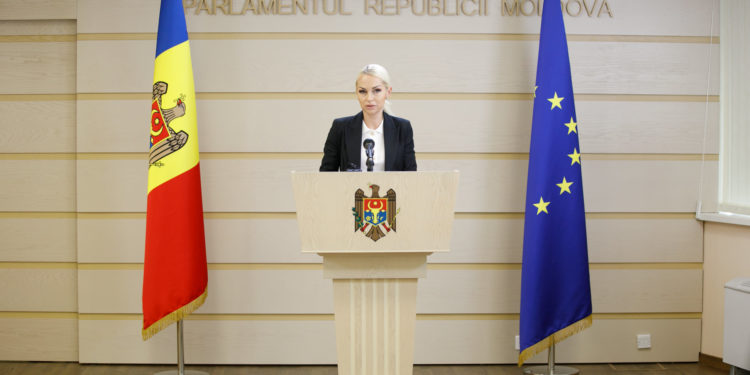 Жесткое послание Таубер для всего политического класса: Вы разрушили город Бельцы, никчемные вы людишки!