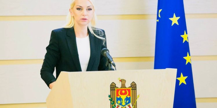 Жесткое послание Таубер для всего политического класса: Вы разрушили город Бельцы, никчемные вы людишки!