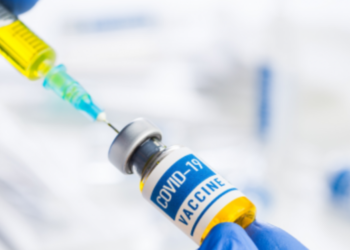 În prima zi de la startul administrării dozei booster anti COVID-19, peste 800 de persoane au fost imunizate