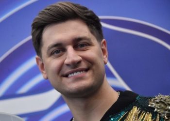 «Это судьба! Я верю в судьбу!» Известного российского рэпера Даву тронула судьба бабушки из Молдовы, которой он подарил квартиру | VIDEO