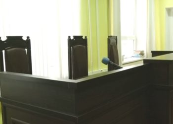 LIVE | Continuarea ședinței de judecată unde este examinată solicitarea CEC de eliminare a Marinei Tauber din cursa electorală: În fața instituției oamenii protestează în continuare