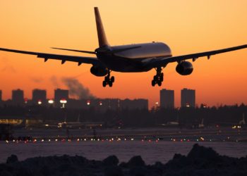 Обвиненный ранее в США в шпионаже россиянин Олег Никитин вернулся на родину