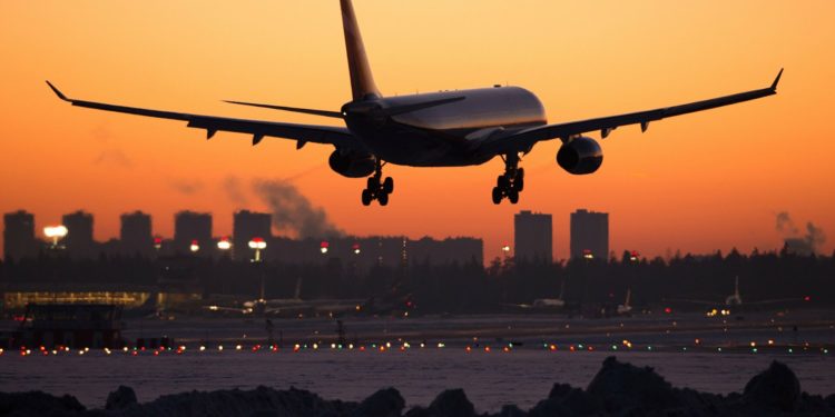 Обвиненный ранее в США в шпионаже россиянин Олег Никитин вернулся на родину