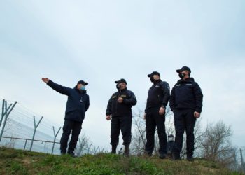 Doi moldoveni reținuți în Ucraina, au fost predați autorităților naționale. Ce fapte li se incriminează?