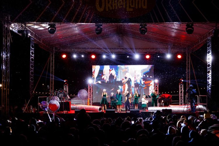 Toată Moldova a venit la Orheiland, la deschiderea celui mai frumos Târg de Crăciun din țară