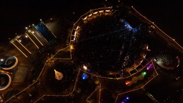 Toată Moldova a venit la Orheiland, la deschiderea celui mai frumos Târg de Crăciun din țară