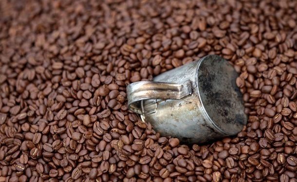 Цена на кофе достигла 10-летнего максимума
