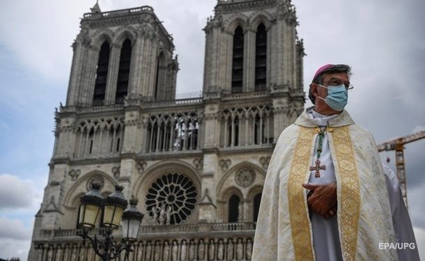 Во Франции стартовали работы по реставрации Нотр-Дам