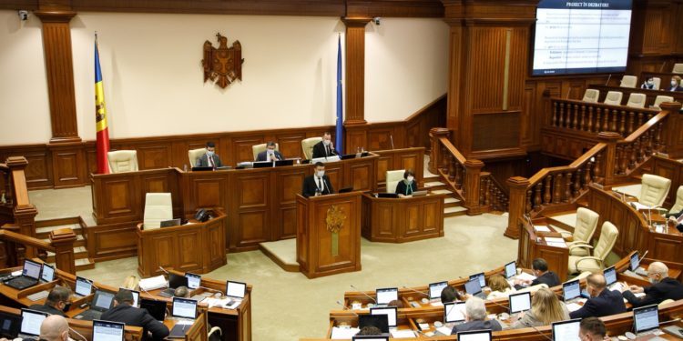 Partidul „ȘOR”: Ședința de astăzi a Parlamentului este o formalitate, un simulacru, o farsă