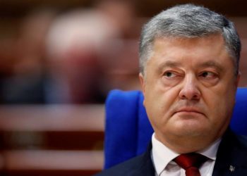 Петру Порошенко предъявили обвинение в госизмене