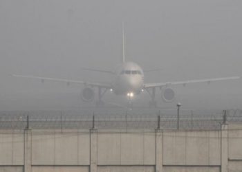 Ceața a dat peste cap traficul aerian. Avionul de pe cursa București-Chișinău, nevoit să aterizeze la Iași | VIDEO