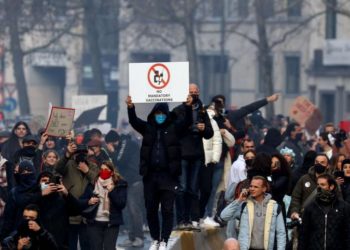 COVID-19, în lume: Austria, Olanda, Franța și Germania introduc noi restricții, iar la Bruxelles au loc proteste violente | VIDEO