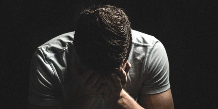 Un bărbat din Șoldănești și-a găsit soția de 33 de ani, spânzurată în casă