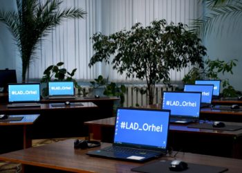 Primul Laborator de ”Alfabetizare Digitală” a fost lansat în incinta bibliotecii raionale Orhei | VIDEO