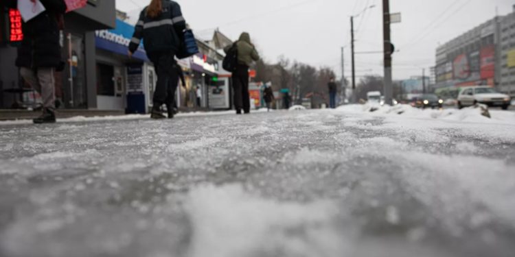 Ultima oră: Meteorologii au emis Cod Galben de ghețuș