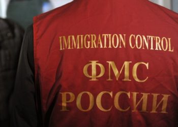 Moldovenii care muncesc ilegal în Rusia riscă să fie amendați sau deportați din 1 ianuarie | VIDEO