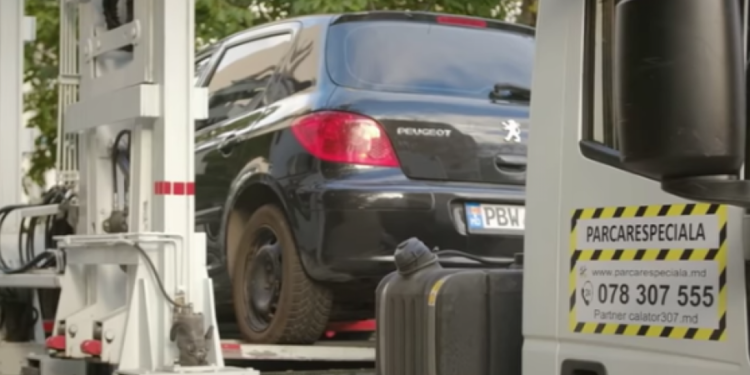 Vânătoarea de şoferi în Chişinău. IGP anunță câte vehicule au fost evacuate pe parcursul anului curent | VIDEO