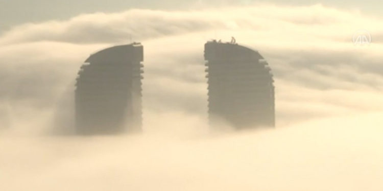 Imagini spectaculoase din capitala Turciei. Cum arată Ankara învăluită în ceață | VIDEO