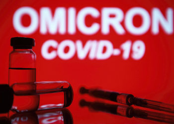 Описан неожиданный симптом омикрон-штамма коронавируса