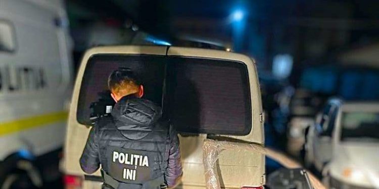 Schemă frauduloasă de introducere a pieselor auto în Moldova, deconspirată de ofițerii INI