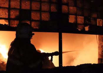 Detalii de la incendiul din spitalul de boli infecțioase din Astrahan, Rusia, unde au decedat două persoane. Cauza preliminară a izbucnirii flăcărilor | VIDEO