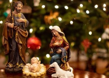 Creştinii ortodocşi de stil vechi sărbătoresc Naşterea Domnului