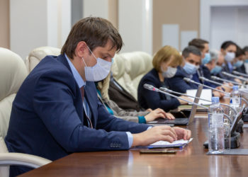 Комиссия по ЧС: Госучреждения должны экономить газ и электроэнергию