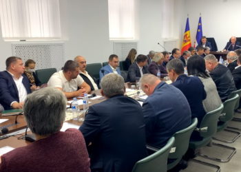 В Народном собрании Гагаузии заговорили о самороспуске. Депутаты больше трех месяцев не могут избрать спикера