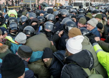 В Киеве произошли потасовки между предпринимателями и полицией | VIDEO