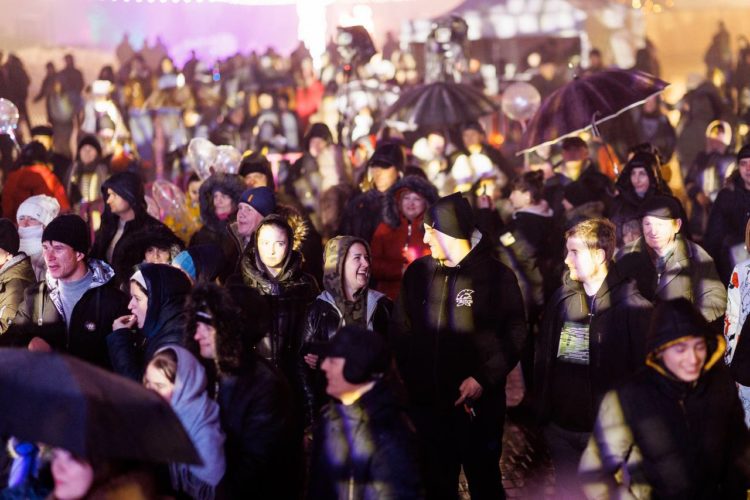 Concert de excepție, la OrheiLand, de Revelion! Mii de oameni au întâmpinat noul an într-o atmosferă de poveste!