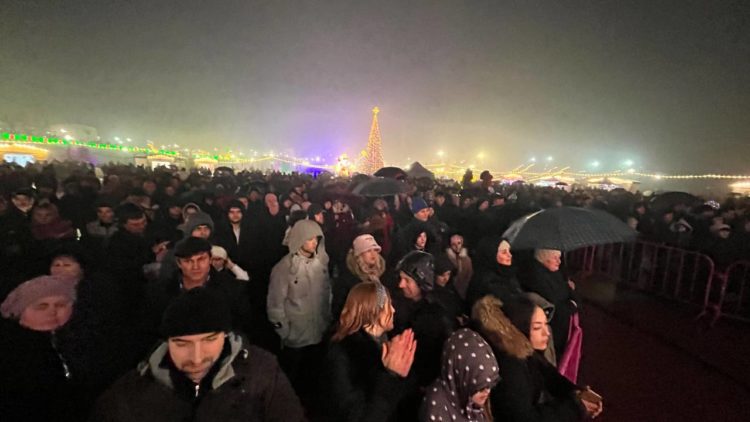 Concert de excepție, la OrheiLand, de Revelion! Mii de oameni au întâmpinat noul an într-o atmosferă de poveste!