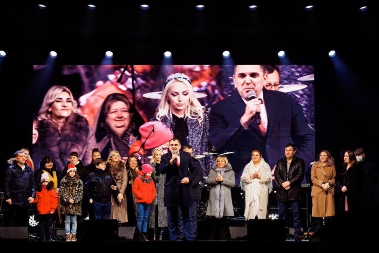 Concert de excepție, la OrheiLand, de Revelion! Mii de oameni au întâmpinat noul an într-o atmosferă de poveste!
