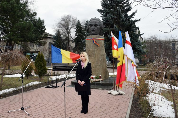 Ziua de naștere a poetului Mihai Eminescu a fost sărbătorită, la Orhei, prin mai multe manifestări culturale