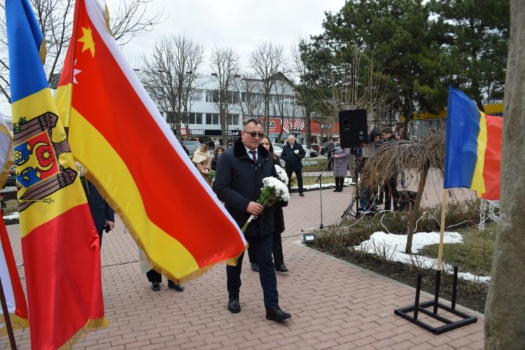 Ziua de naștere a poetului Mihai Eminescu a fost sărbătorită, la Orhei, prin mai multe manifestări culturale