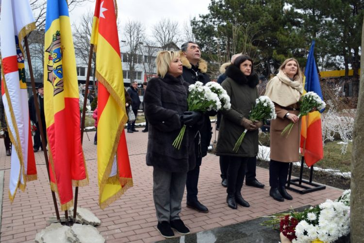 Ziua de naștere a poetului Mihai Eminescu a fost sărbătorită, la Orhei, prin mai multe manifestări culturale