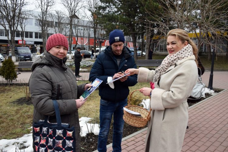 Ziua de naștere a poetului Mihai Eminescu a fost sărbătorită, la Orhei, prin mai multe manifestări culturale