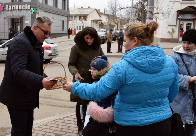 Ziua de naștere a poetului Mihai Eminescu a fost sărbătorită, la Orhei, prin mai multe manifestări culturale