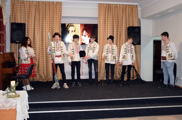 Ziua de naștere a poetului Mihai Eminescu a fost sărbătorită, la Orhei, prin mai multe manifestări culturale