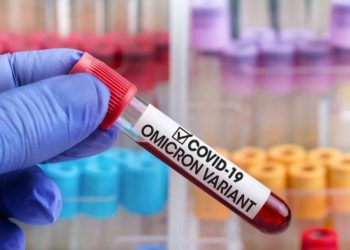 Раскрыты ранние симптомы омикрон-штамма коронавируса