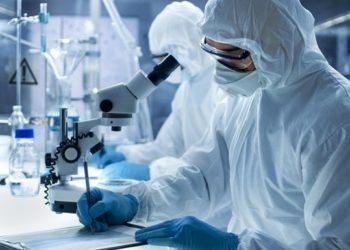 Штамм Омикрон меньше поражает легкие — ученые