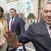 СМИ: Назарбаев с семьей покинул Казахстан