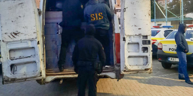 Dosarul capturii de 179 de cutii cu țigări „Ashima”, la Cahul, cu implicarea angajaților Poliției de Frontieră – trimis în judecată