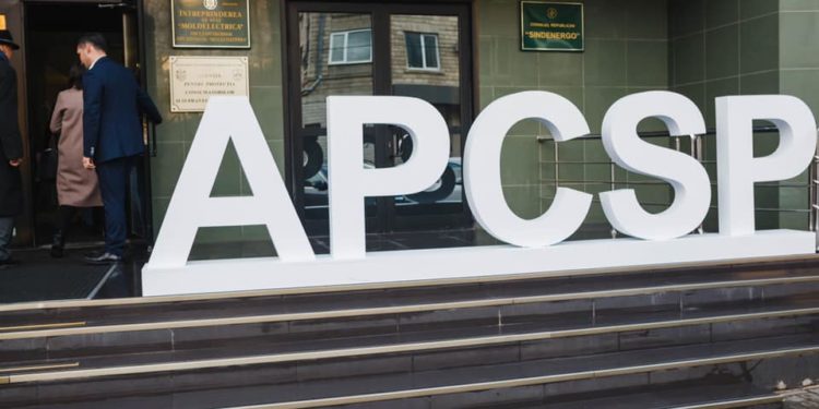 Doi inspectori ai Agenției pentru Protecția Consumatorului au fost trimiși pe banca acuzaților pentru corupție