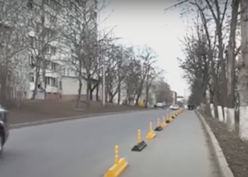 Bolarzii, care au apărut recent pe o stradă din sectorul Ciocana al capitalei, au provocat nemulțumiri în rândul localnicilor și au fost criticate de șoferi | VIDEO
