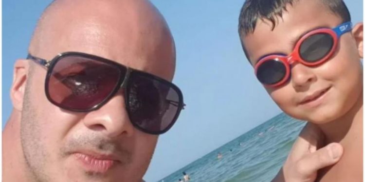 Copil de 7 ani, omorât de propriul tată, în Italia, în noaptea de Revelion. Părinţii erau divorţaţi, iar judecătorii au decis să sărbătorească împreună Anul Nou