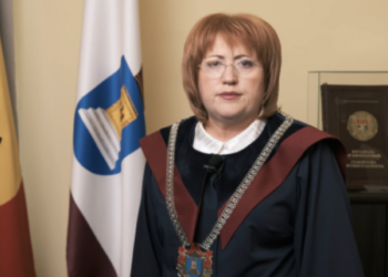 Domnica Manole este noul reprezentant al Moldovei la Comisia de la Veneția, iar Olesea Stamate este membru supleant. Experți: Nominalizarea lui Manole este una abuzivă | VIDEO