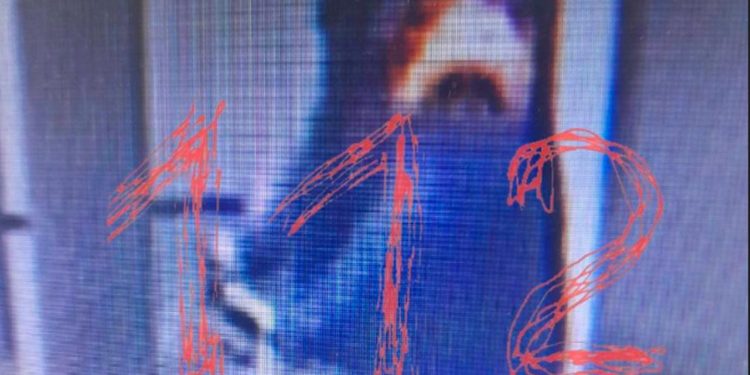 Грабитель в спецодежде под бой курантов взорвал банкомат в Москве